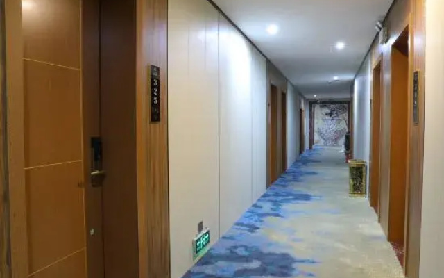 Zhuzhou Xizi Hotel (Hongqi Square)