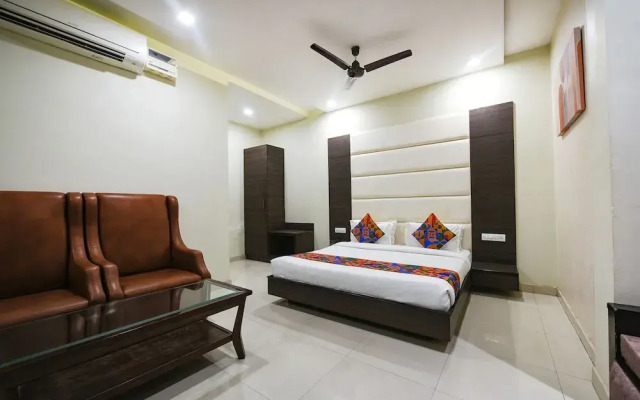 OYO Rooms Railway Station Exit Gate
