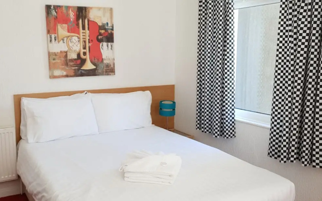 Charlton Hotel