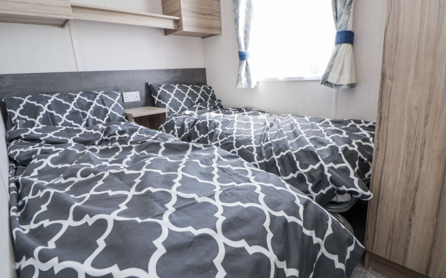 V9 Ty Mawr Holiday Park