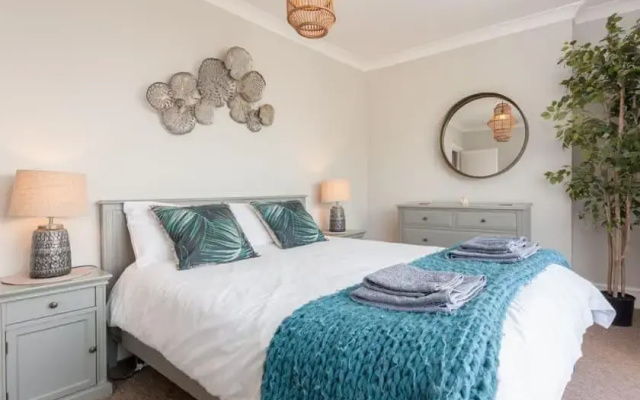 2 The Villa - 3 bedroom apartment with great views