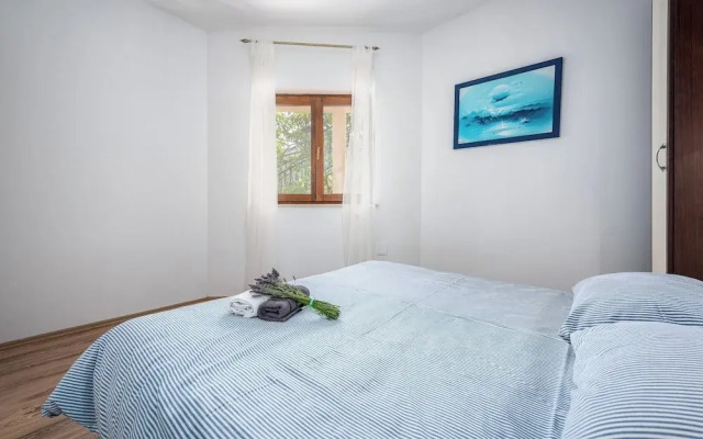 2-bedroom Apartment in Drenje