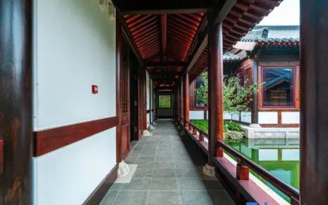 Zhongwu Hotel Nine Garden