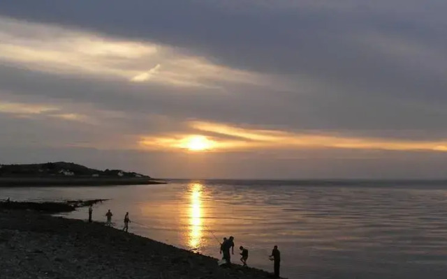 Sunset House
