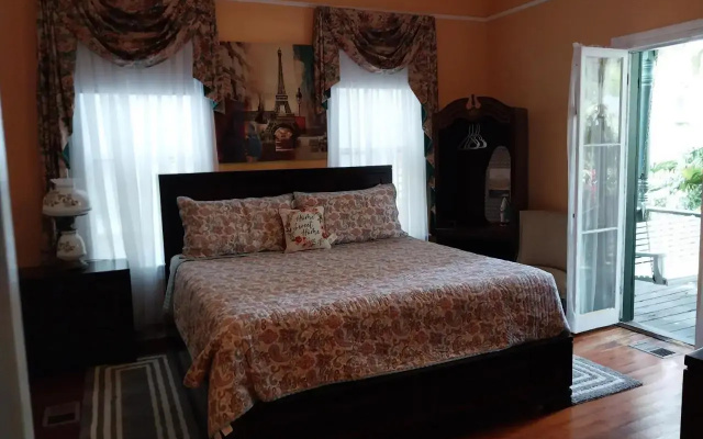 Historic Sevilla House