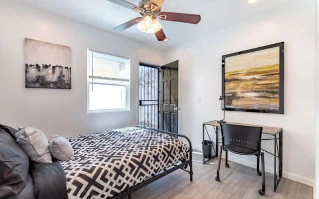 Leighton Campus Apt