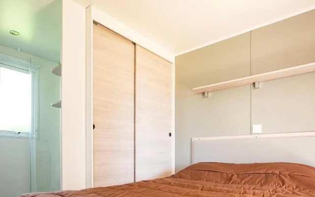 Mobile Home OuiReves 513 facing the Mediterranean