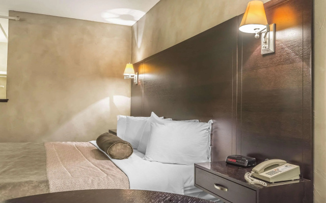 Quality Hotel & Conference Centre