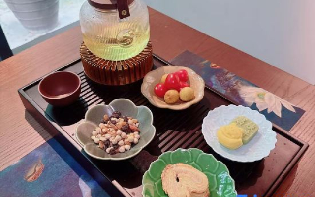Chengdu Oriental Mehood Lestie Hotel