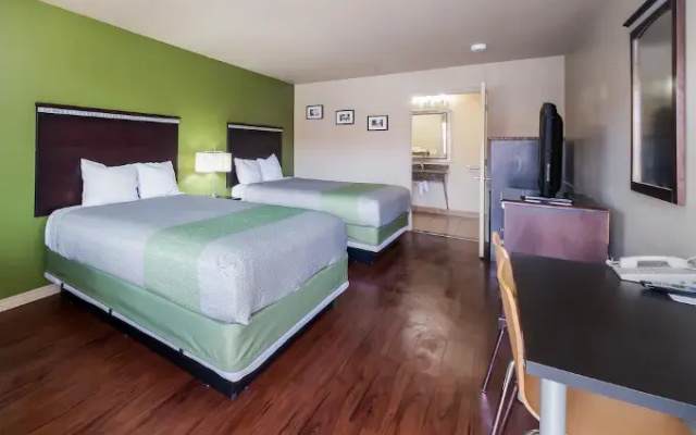 Motel 6 Floresville Tx