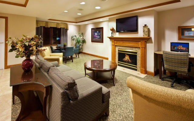 Links Bos Landen Hotel & Spa of Pella, Trademark by Wyndham