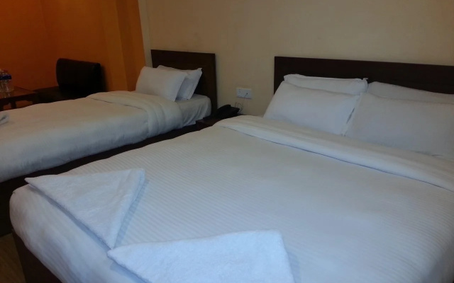 Hotel Om's Home