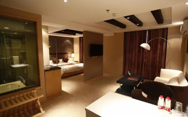 Airport Business Hotel (Xi'an Airport Bus Departure Station Xishaomen)(空港商务酒店(西安西稍门机场巴士始发站店）)
