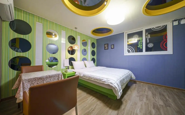 Geochang M Self Check-in Motel