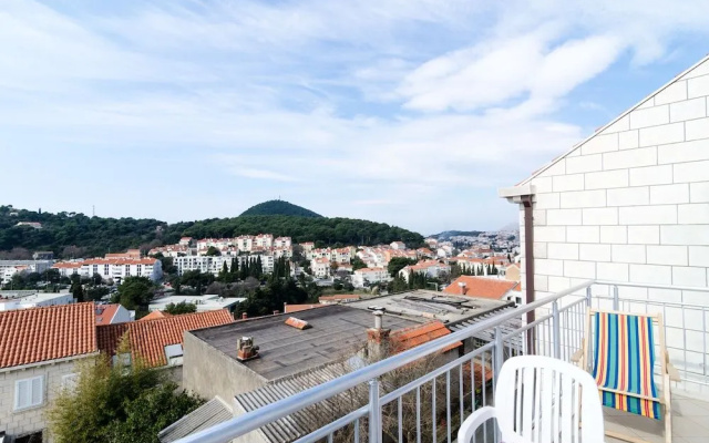 Apartments Mony