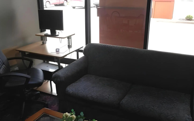 AmeriStay Inn