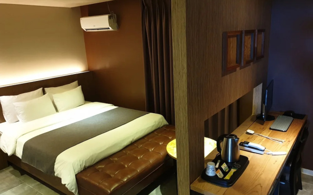 Hotel Bandi