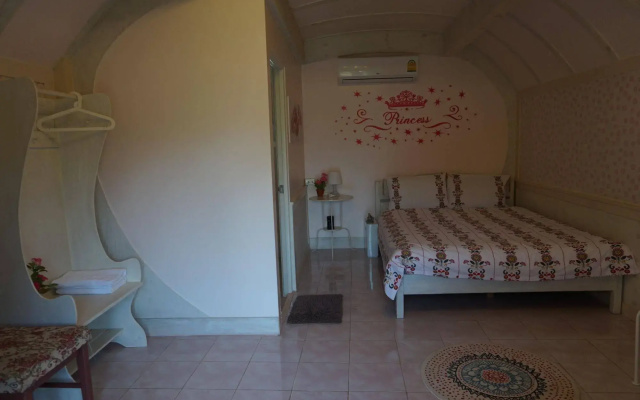 Baan Suan Noi Resort