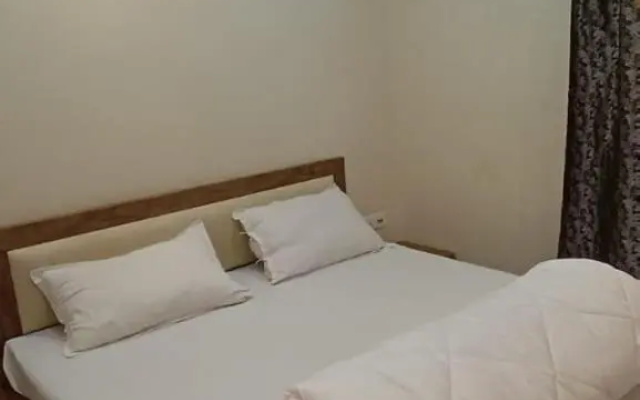 Dream Hotel