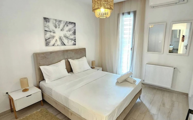 Contemporary Haven of La Marsa S 22