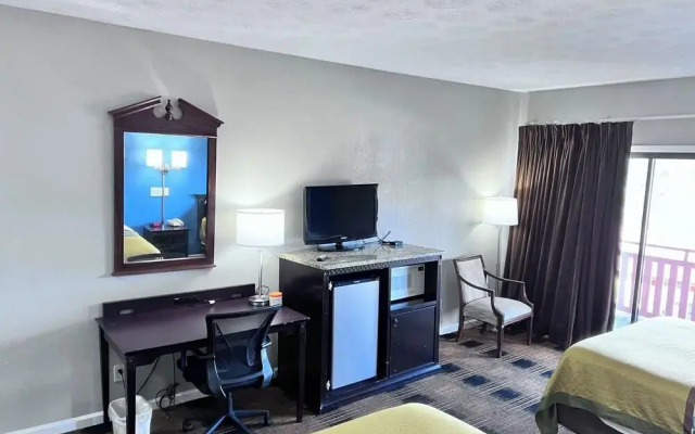 Knights Inn Dillard