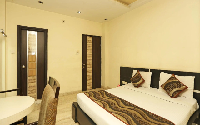 OYO 1671 Hotel Sundaram