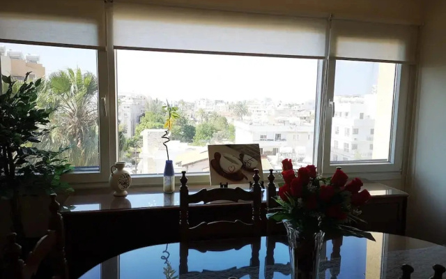 Sunny Apartment Larnaca