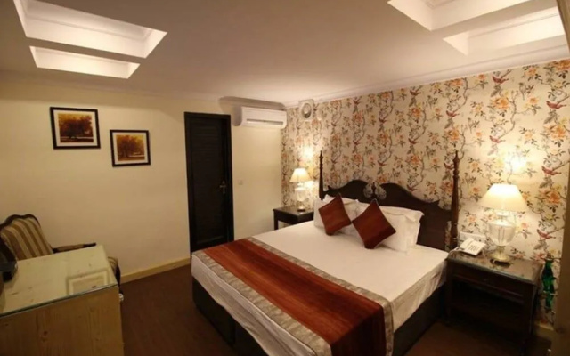Adb Rooms The Oak Tree House