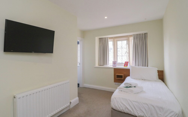 Harcombe House Rooms - First Floor Single