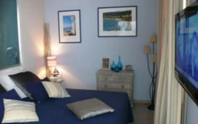 Intérieurs-Cour