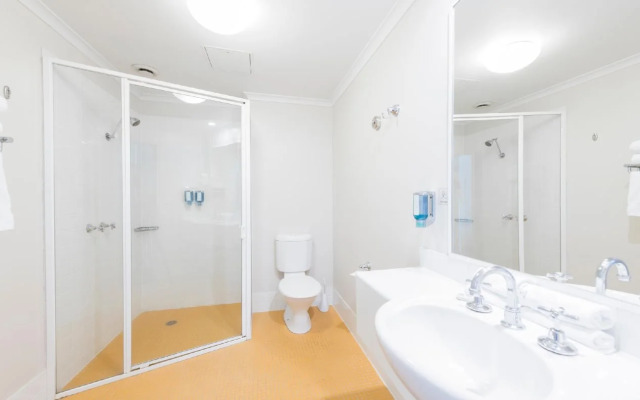 The Woden Hotel