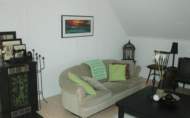 10 Person Holiday Home in Kjerstad