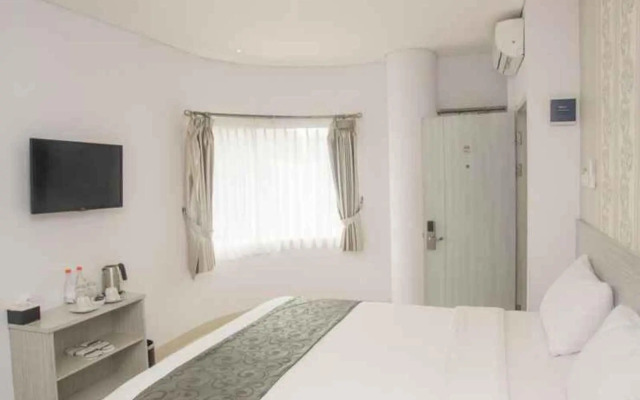 Hotel Kembang Cihamplas Bandung