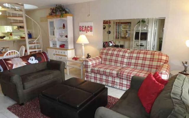 Ocean Park Terrace 202