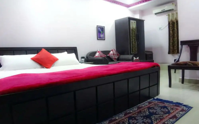 Hotel Parvati Palace