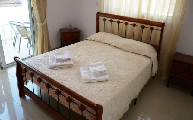 Blue River Apartment