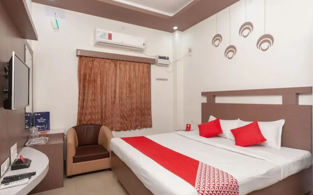 MM Residency By OYO Rooms
