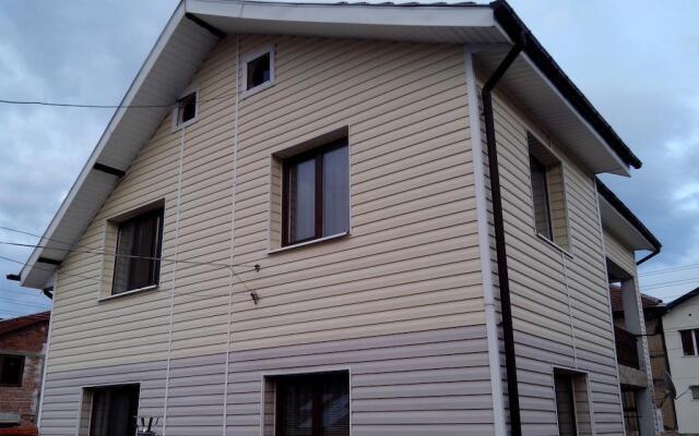 Отель Sunny House Madjare Guest House Боровец вид на фасад