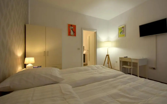 Neferprod Apartments - IS - CAM 02