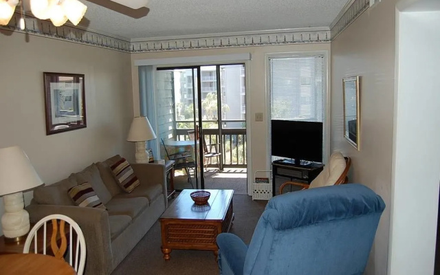 Pelican's Landing 216 - 2 Br Home