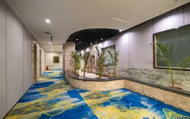 Starway Hotel（small West Lake Hotel）