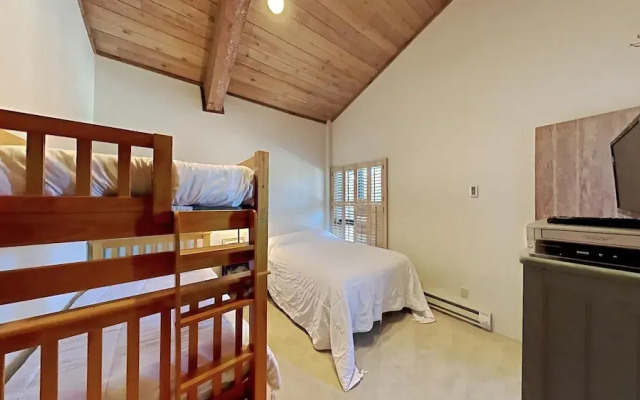 410 4 Bedroom Condo
