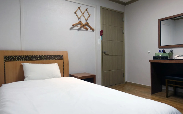 Gallery Hotel BnB