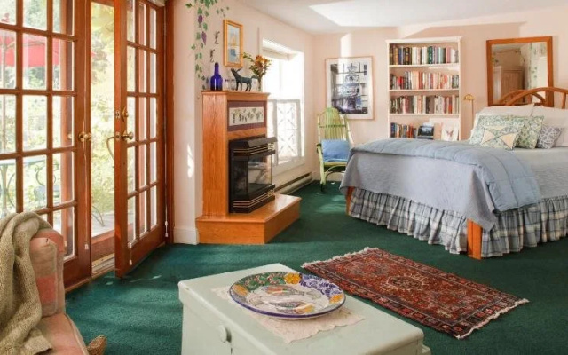 Bufflehead Cove Inn