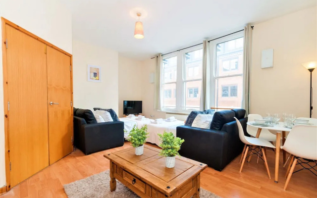 Voussoir Apartments