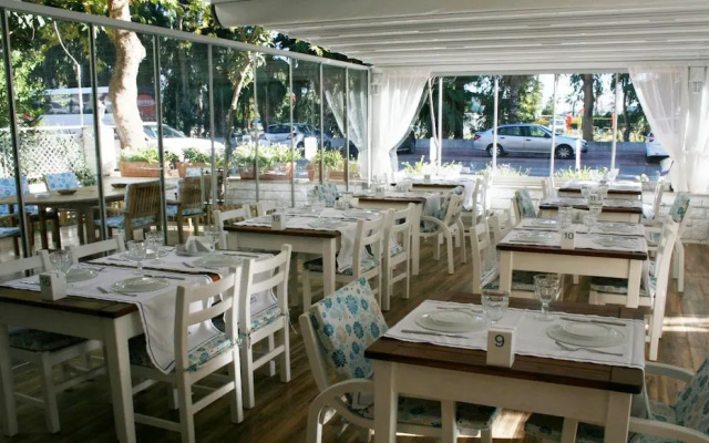 Sare Suites Beach Hotel