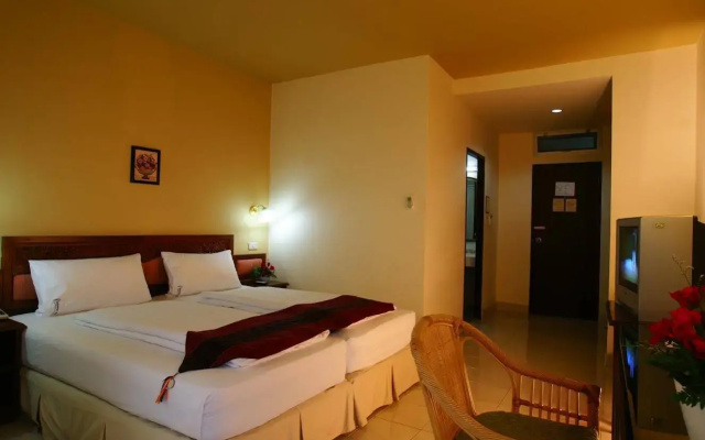 People Place Boutique In Town Hotel