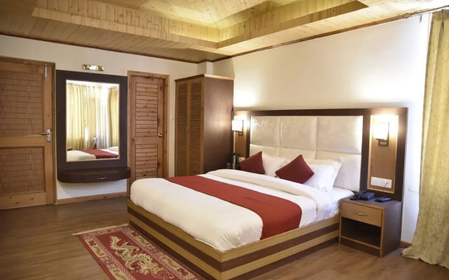 Hotel The Red Apple by OYO Rooms