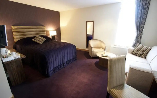 Albert Hotel