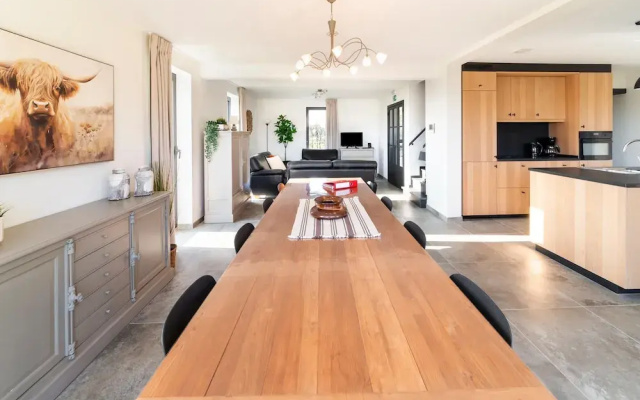 Stylish Home in Petit-thier